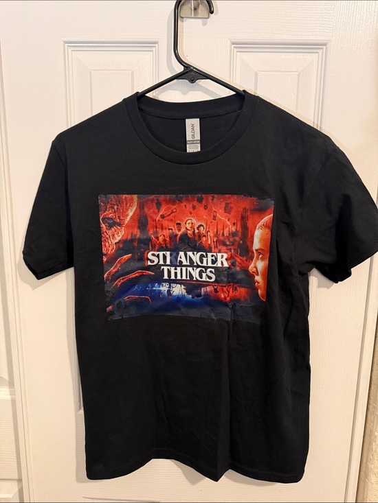 Gildan Other - Gildan Black Stranger Things Graphic Tee with Red & Blue Artwork